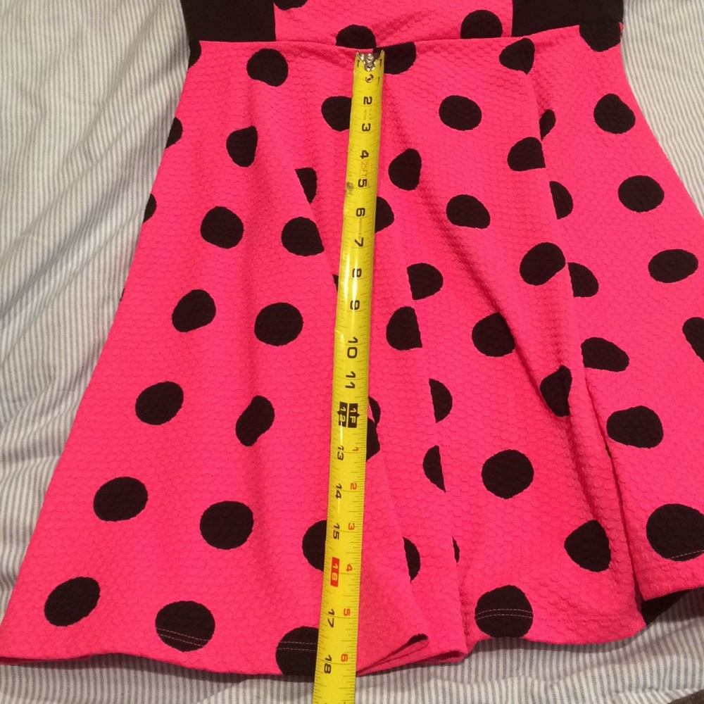 Dress - Picture 7 of 7